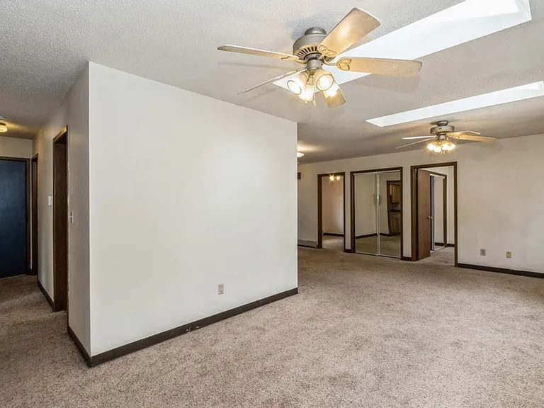 434 S Johnson St — Photo 18