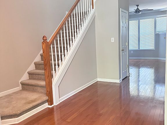 4th image of 407 Heritage Village Ln