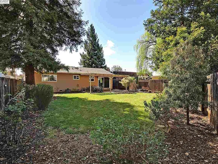 1234 Heather Ln — Photo 19