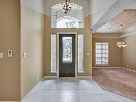 4th image of 132 W Pines Dr