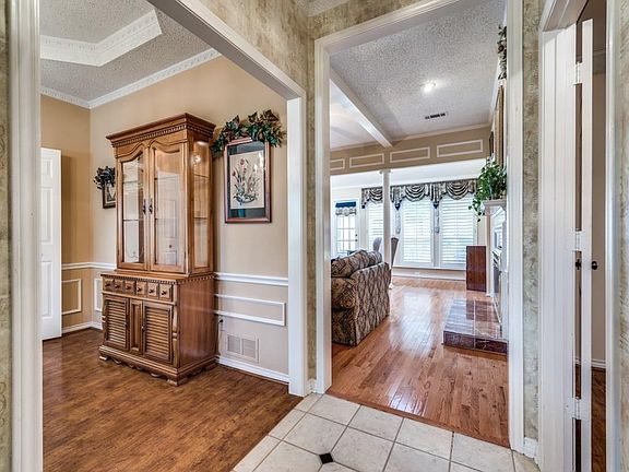 5th image of 618 Havencrest Ln