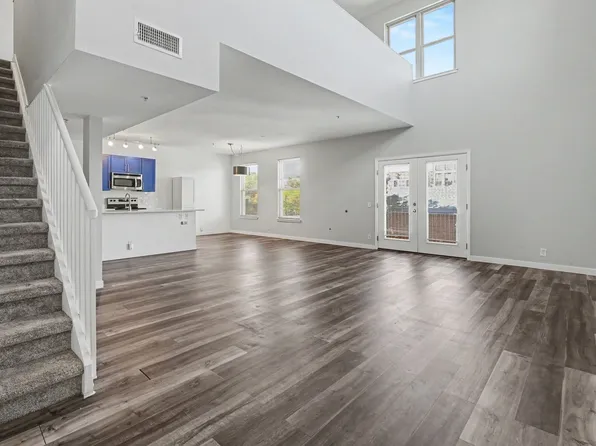837 E 17th Ave APT 3L, Denver, CO 80218