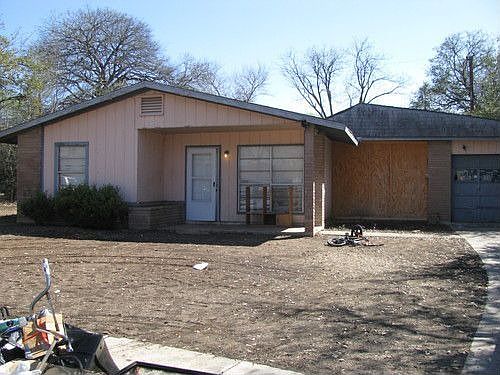 1st image of 6106 War Bonnet St