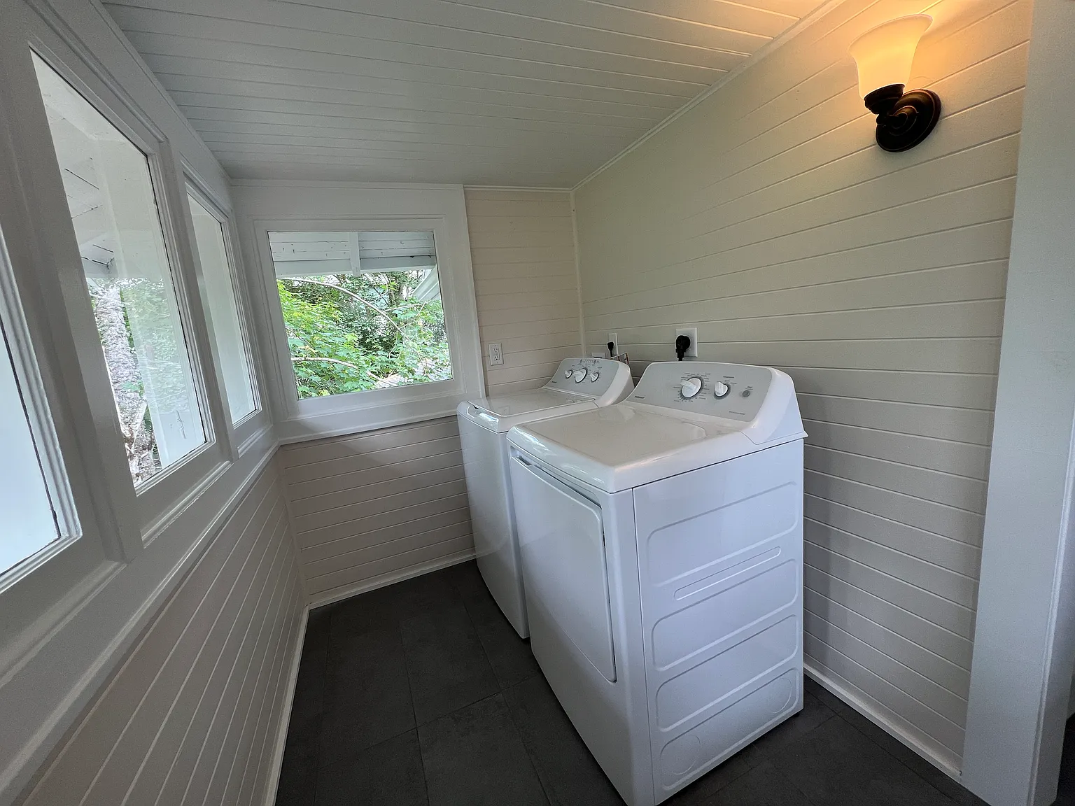 2 bed, 970 sqft, $2,695 — Photo 4