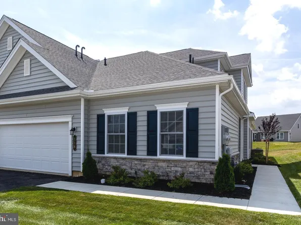 118 Honor Dr, East Petersburg, PA 17520