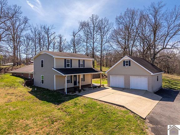 3rd image of 75 Higgins Dr