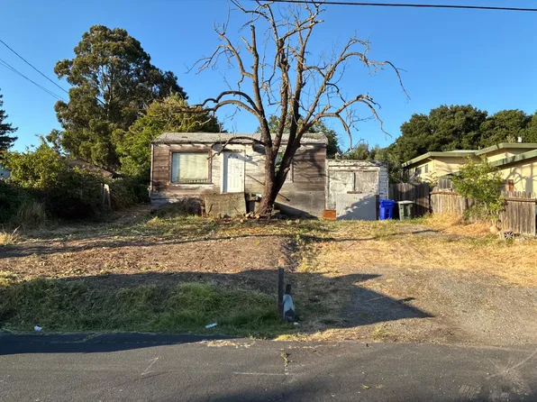 530 Sunny Ln, El Sobrante, CA 94803