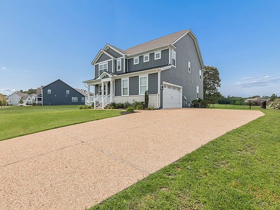 4th image of 301 Saint Andrews