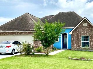 409 6th St, Iowa, LA 70647