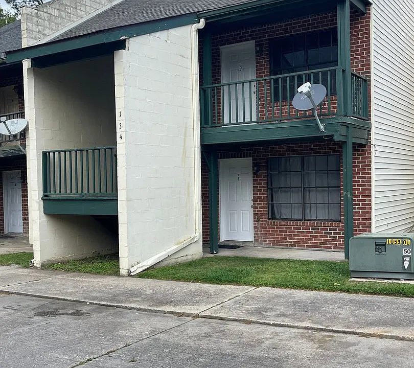 134 N Meyers Dr