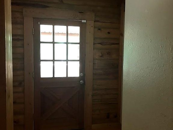 5th image of 301 J L Thompson Ln