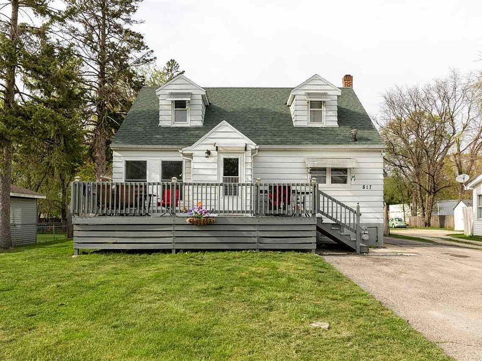 1st image of 817 Central Ave