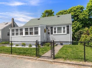 13 G St, Hull, MA 02045