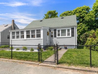 13 G St, Hull, MA, 02045