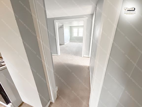5th image of 400 E Willard Ave Unit 2