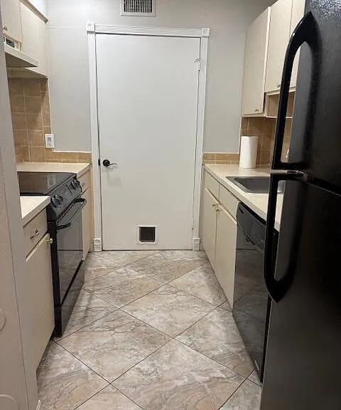 2303 N Congress Ave #15 — Photo 7