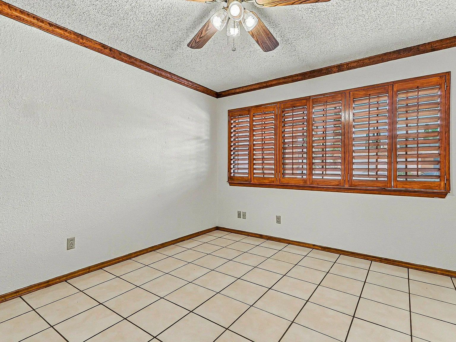 1377 Vista Granada Drive - 1 — Photo 4