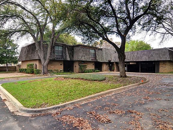 4th image of 3024 Hulen Ct