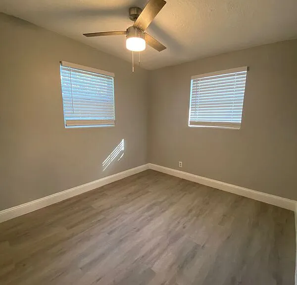 2818 Palmdale St — Photo 15