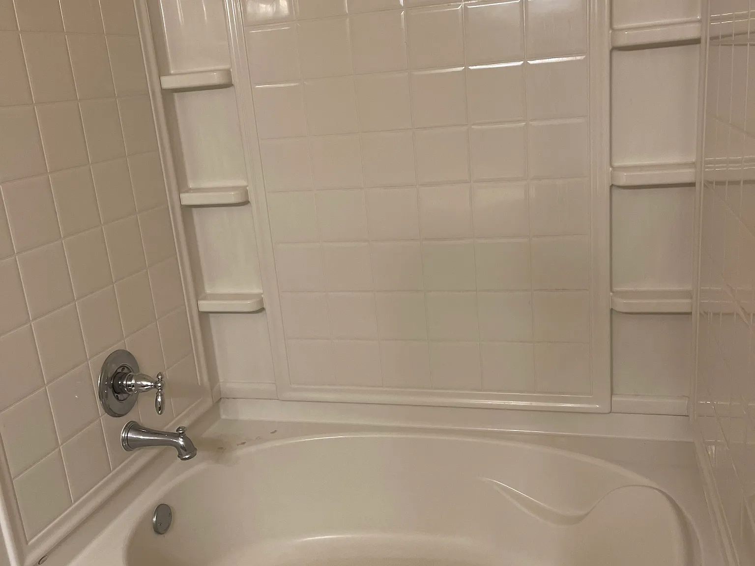 3 bed, 2.5 bath, 1630 sqft, $2,500 — Photo 4