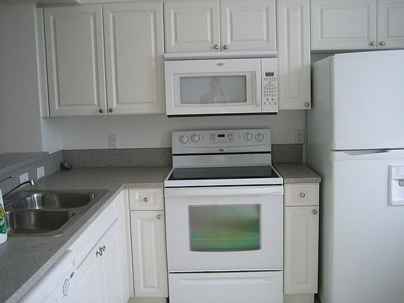 3rd image of 1 Glen Royal Pkwy APT 705