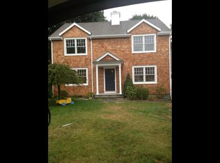 6 Ernel Dr, Riverside, CT 06878