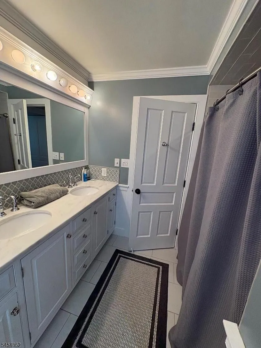 4 bed, 5.0 bath, $5,500 — Photo 4