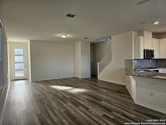 3rd image of 4955 Usaa Blvd #21