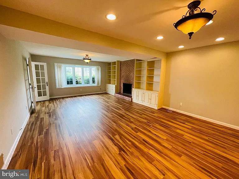 7115 Warbler Ln — Photo 23