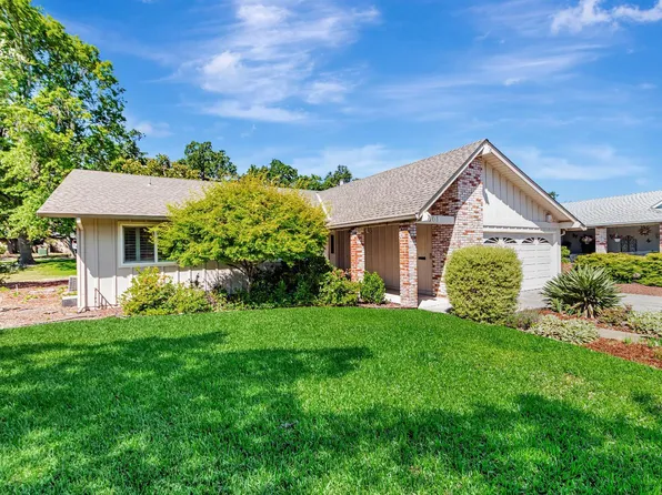 101 Valley Lakes Drive, Santa Rosa, CA 95409