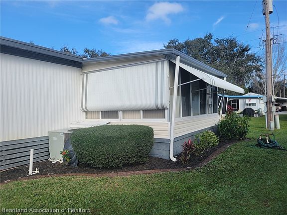 3rd image of 42 Pine Aire Cir
