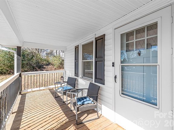 2nd image of 1206 Wiscassett St