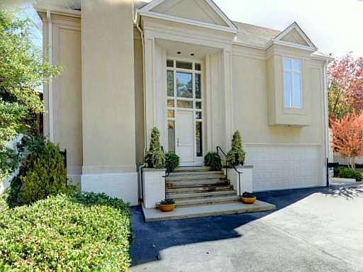 2nd image of 1100 Parker Pl