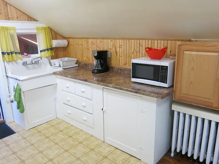 206 Lincoln Ave #4 — Photo 3