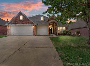 19705 E 50th St S, Broken Arrow, OK 74014