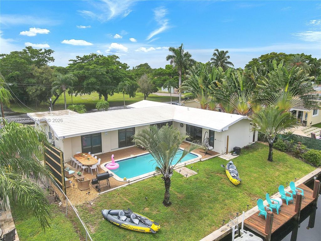 151 SE 9th Ct, Pompano Beach