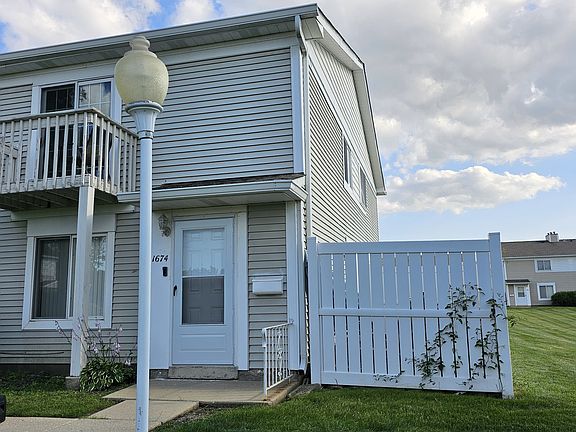2nd image of 1674 Cornell Dr