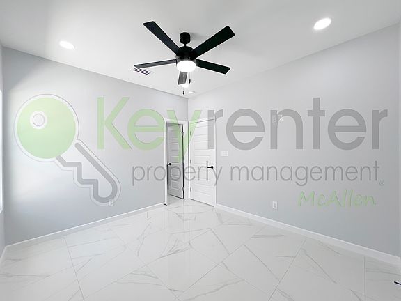 2nd image of 907 N Woodson Ave #3