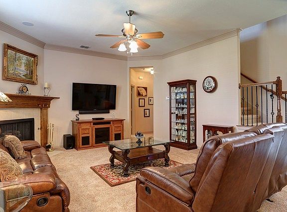 4th image of 6500 Eaglestone Dr