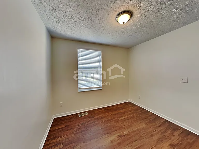 2274 Farmland Dr — Photo 19