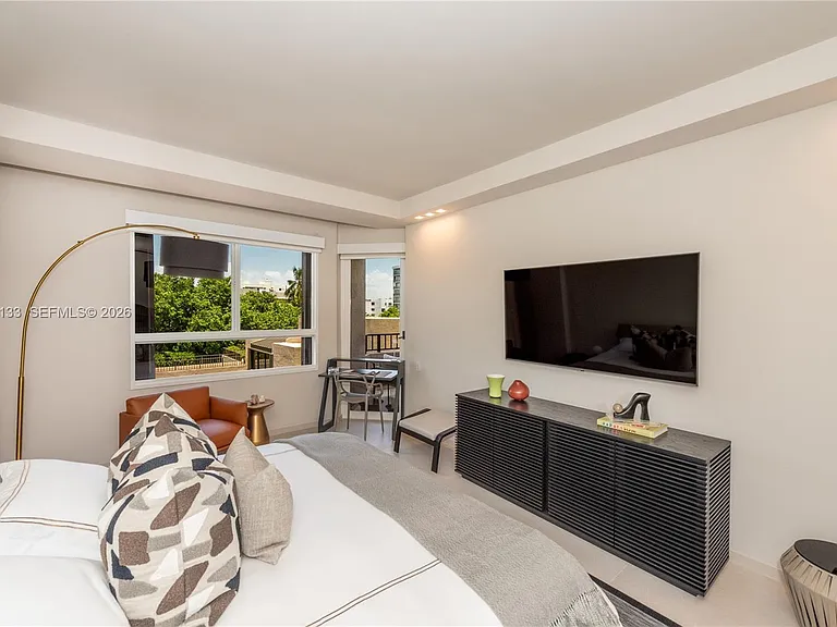 251 Crandon Blvd #306 — Photo 12
