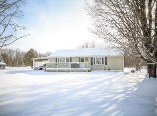 35 Kent St, Keeseville, NY 12944