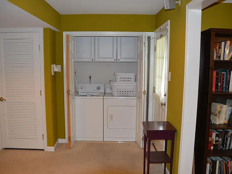 Terrace Dr — Photo 9
