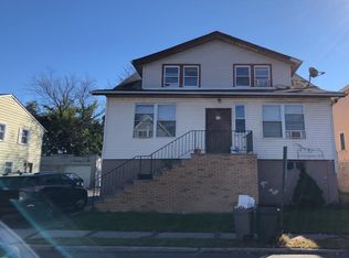 17 Oak St, Moonachie, NJ 07074