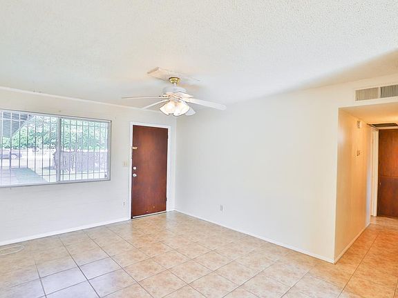 4th image of 505 S Lesueur APT D