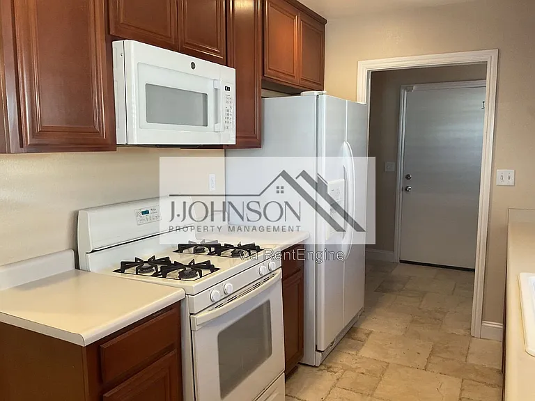 2676 Daisy Ln — Photo 5