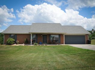 4436 Bart Giffin Rd, Maryville, TN 37803