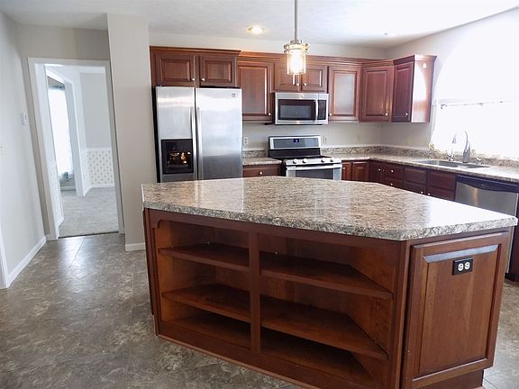 4th image of 2319 Sterling Ct