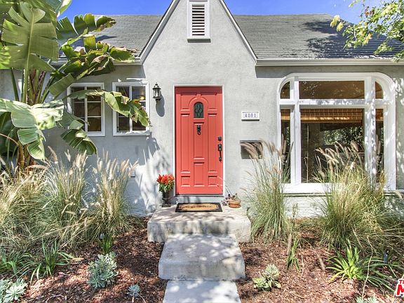 2nd image of 4801 Nob Hill Dr