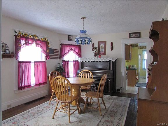5th image of 1725 Palister Ave